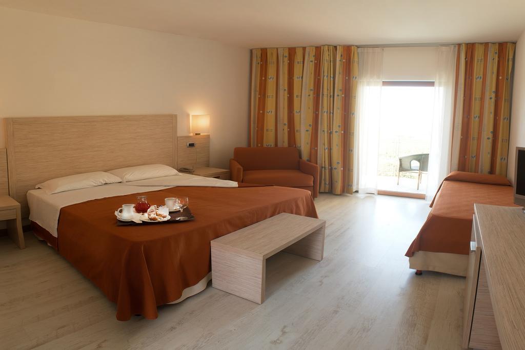 Menfi Beach Resort Room photo